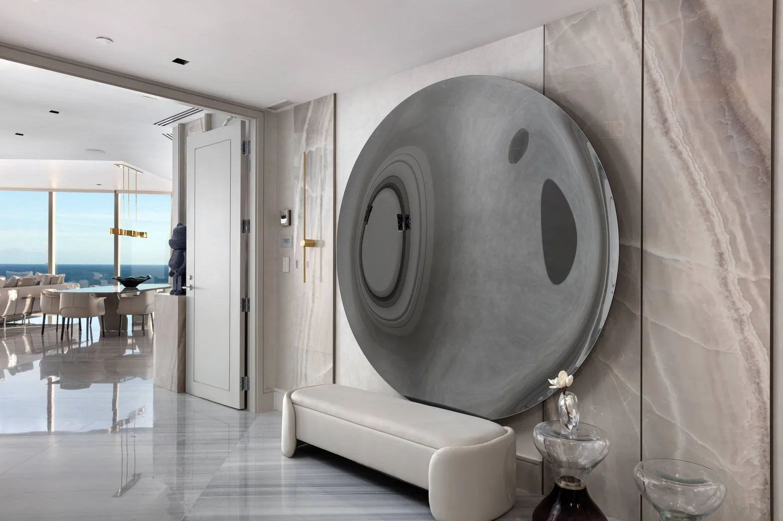 ↑ Acqualina1901_AdrianaLacruz_@Dave_Henz 1.heic